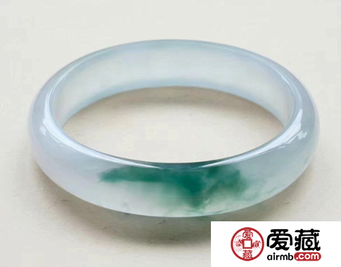 如何鉴别老坑玻璃种真伪 翡翠鉴别常识
