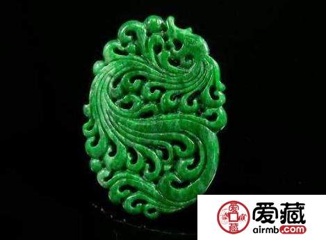 铁龙生翡翠是干青吗 什么是铁龙生翡翠