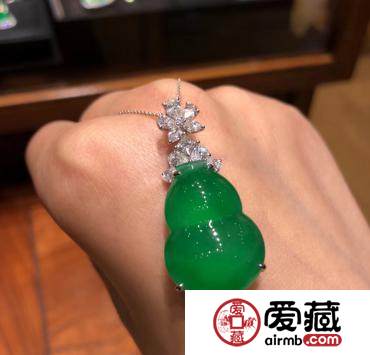 如何鉴定阳绿翡翠 教你六种鉴定方法