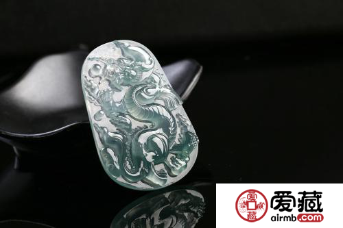 判断翡翠是否值得收藏的标准是什么 这三个标准是关键