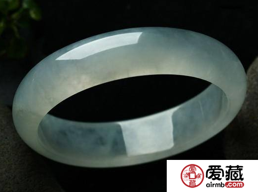 如何挑选翡翠手镯 四大口诀教你挑选翡翠