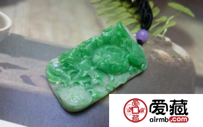 翡翠由来：诉说翡翠的起源故事
