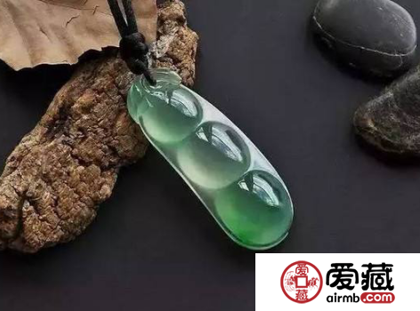 翡翠鑒定常見的錯(cuò)誤方法 千萬不要這樣鑒定翡翠