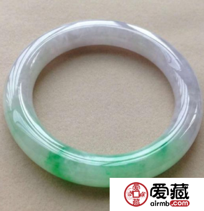 天然A货翡翠手镯价格多少钱 2019翡翠手镯市场价
