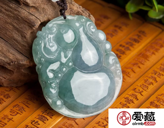 新种翡翠与老种翡翠的区别怎么分辨 “四看”辨区别