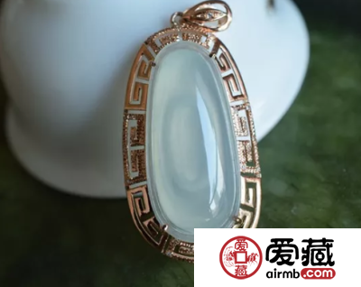 如何挑选好的翡翠饰品 选翡翠饰品有哪些常识