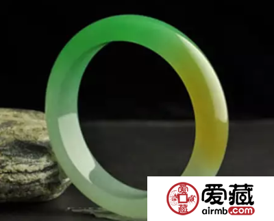 怎样选购翡翠 教你选购翡翠的小窍门
