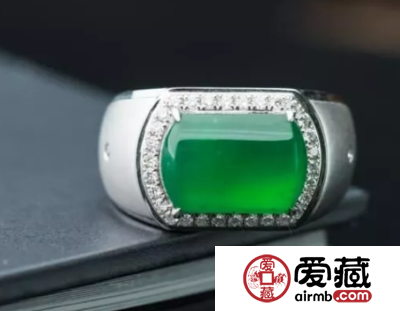 阳绿翡翠是什么 阳绿翡翠介绍及图文鉴赏
