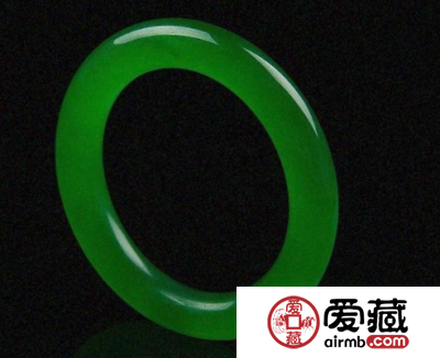 玉手镯绿翡翠好还是紫罗兰好 价格哪个更贵