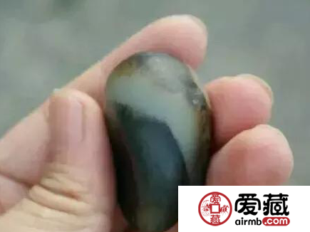 翡翠雕工怎么看 好的翡翠玉料要找好工