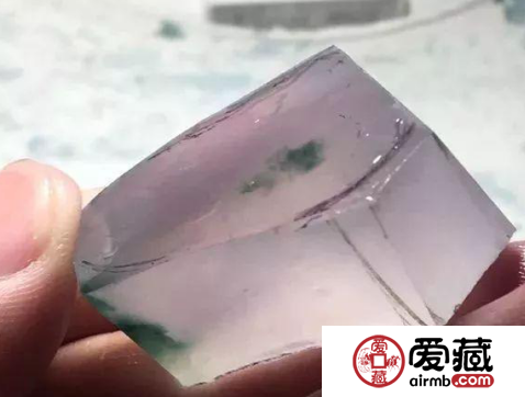 翡翠怎么雕刻設(shè)計(jì)才好 翡翠雕刻怎么看