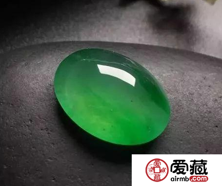 價值最高的翡翠飾品是怎樣的 翡翠手鐲竟只排第二？