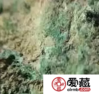 高仿古钱币是怎么做锈的？四大技巧辨伪古钱币假锈