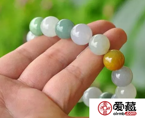 中国人最喜欢的翡翠饰品有哪些 排行第一竟然是它！