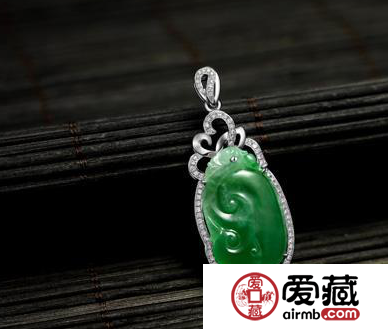 如今的翡翠市场发展如何?高端翡翠升值惊人?