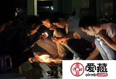 翡翠是怎么雕刻的 翡翠雕刻工艺过程图解