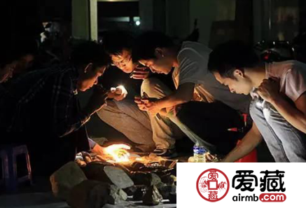 翡翠是怎么雕刻的 翡翠雕刻工艺过程图解