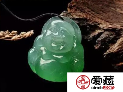 如何辨別翡翠的老坑新坑 快速鑒別翡翠技巧