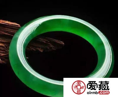50万翡翠原石切出100多条手镯，这是涨了吗？