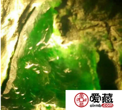 真是神了！58万的翡翠原石两年后涨了近40倍