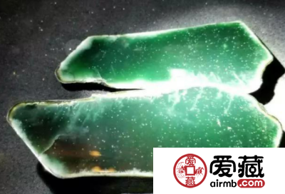 36万买的翡翠原石，切开后就涨到600万？在场的人都惊呆了