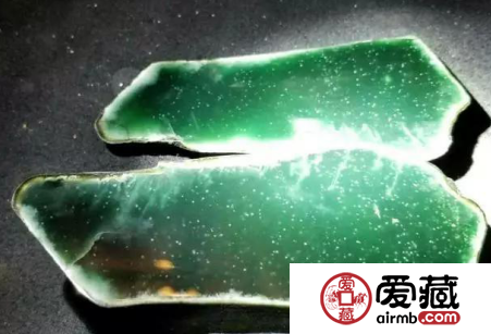 36萬買的翡翠原石，切開后就漲到600萬？在場的人都驚呆了