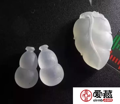 切翡翠原石解析：切翡翠原石为什么要挑种老的料子