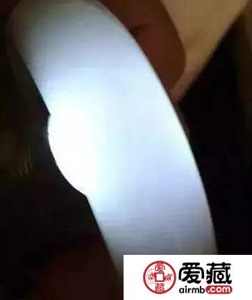 怎么样鉴定染色翡翠 几招轻松鉴定，不看吃亏!