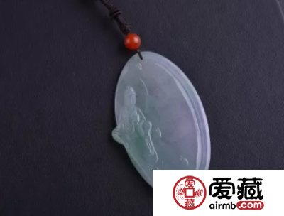 翡翠和玉哪个更值钱 你很有必要知道