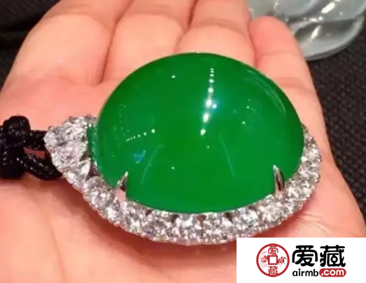 翡翠戴久了會(huì)有什么變 有變化是正常的嗎
