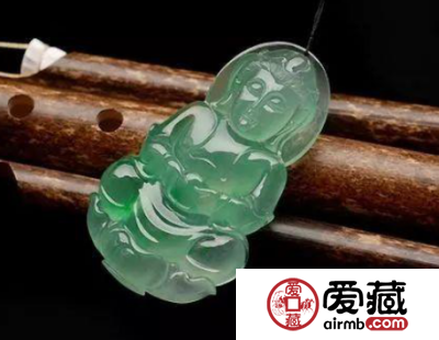 揭秘：翡翠观音为什么闭眼，不穿鞋 原来是有故事的