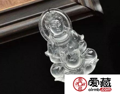 揭秘：翡翠观音为什么闭眼，不穿鞋 原来是有故事的