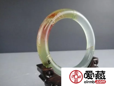 翡翠镯子有什么好处 你很有必要看看