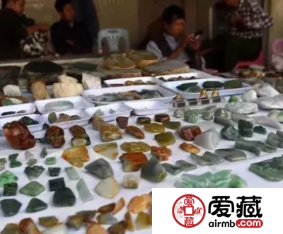 云南瑞丽翡翠原石批发市场 国内最大原石批发市场
