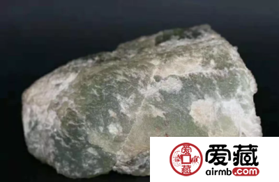 目前翡翠原石价格 翡翠原石价格走向如何
