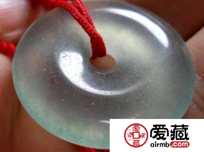 翡翠挂件如何鉴定真假 看这五点准没错