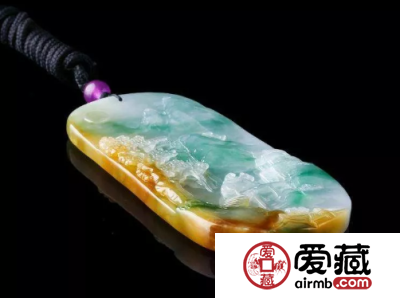 如何挑选翡翠挂件 挑选翡翠挂件的讲究