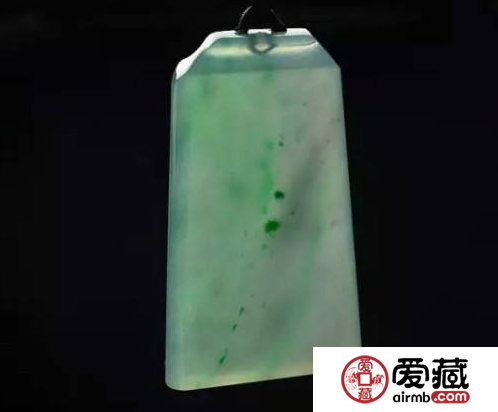 素身翡翠是什么 素身翡翠贵在哪