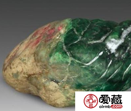 翡翠賭石風(fēng)險(xiǎn)大，玩翡翠賭石要注意哪些事項(xiàng)