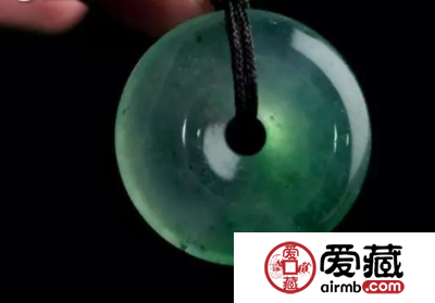 翡翠历史文化解读：翡翠的使用历史及翡翠的“五德”
