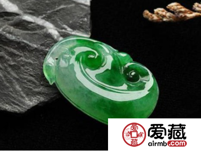 大品牌的翡翠性价比不高？选购翡翠看品牌还是看品质