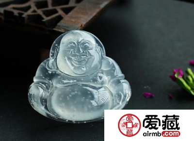 大品牌的翡翠性价比不高？选购翡翠看品牌还是看品质