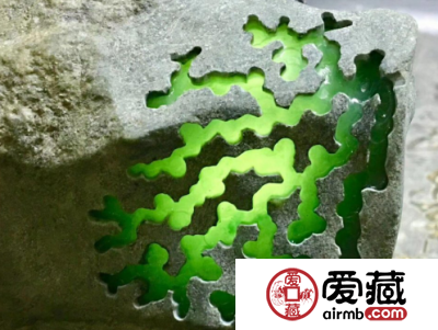 翡翠色料怎么看 看翡翠的癣