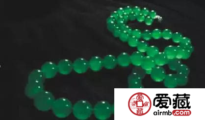 翡翠項(xiàng)鏈價(jià)格 翡翠項(xiàng)鏈價(jià)格及圖片