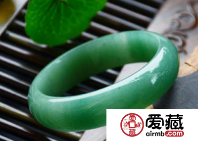 玉镯子大概多少钱 玉镯子现在价格