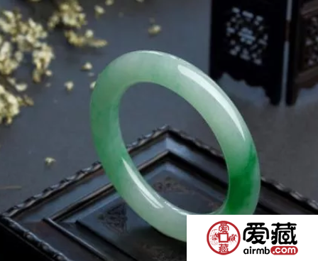 手镯多少钱 手镯市场价格表