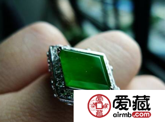 翡翠戒指男款 受歡迎的翡翠戒指男款