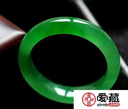 極品翡翠手鐲價(jià)格 最貴的幾款翡翠手鐲介紹