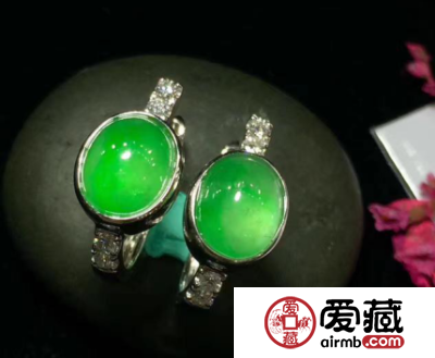 油青种翡翠属于什么档次的 怎么挑选油青种翡翠