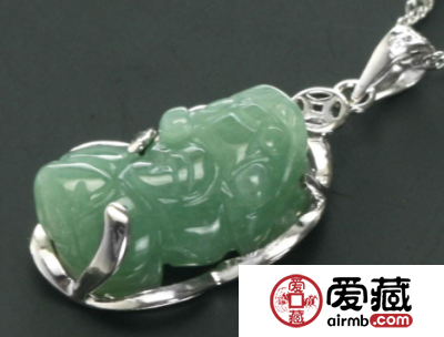 翡翠貔貅吊坠多少钱 高中低档价格分别多少